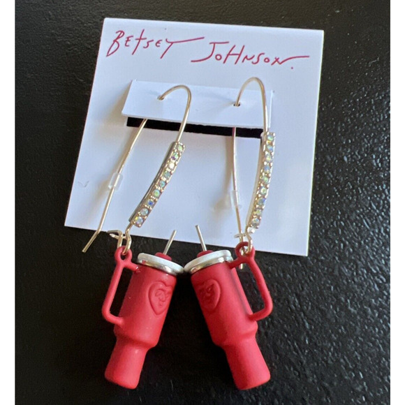 Betsey Johnson 3D Red Tumbler Cup Drop Earrings NEW - Picture 1 of 3